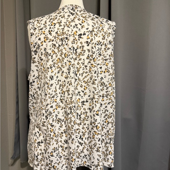 Lane Bryant Sleeveless Crisscross Leopard
Print Tank Top 26/28 - Picture 3 of 4